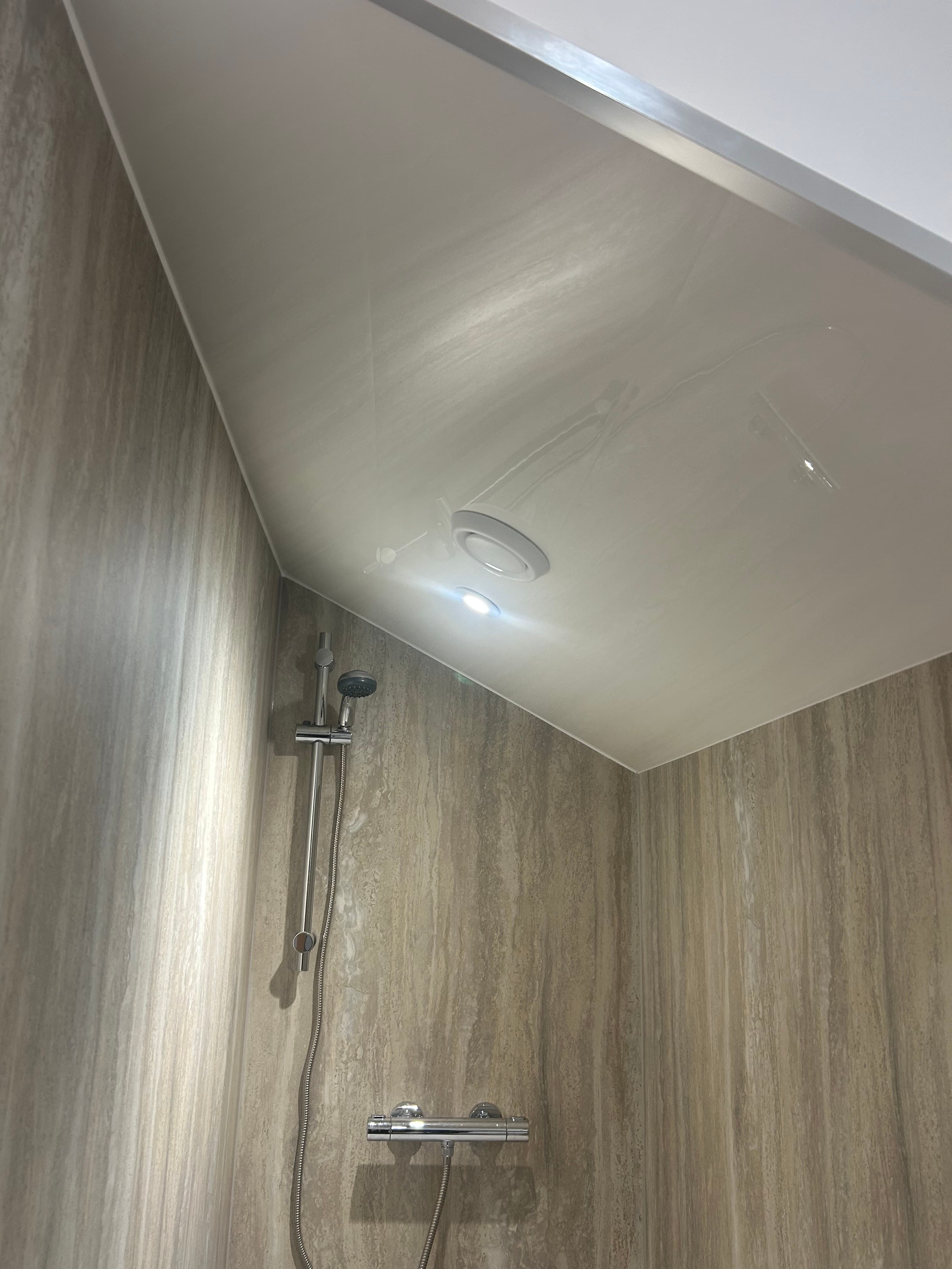 Bathroom - IdealBathrooms.im project image