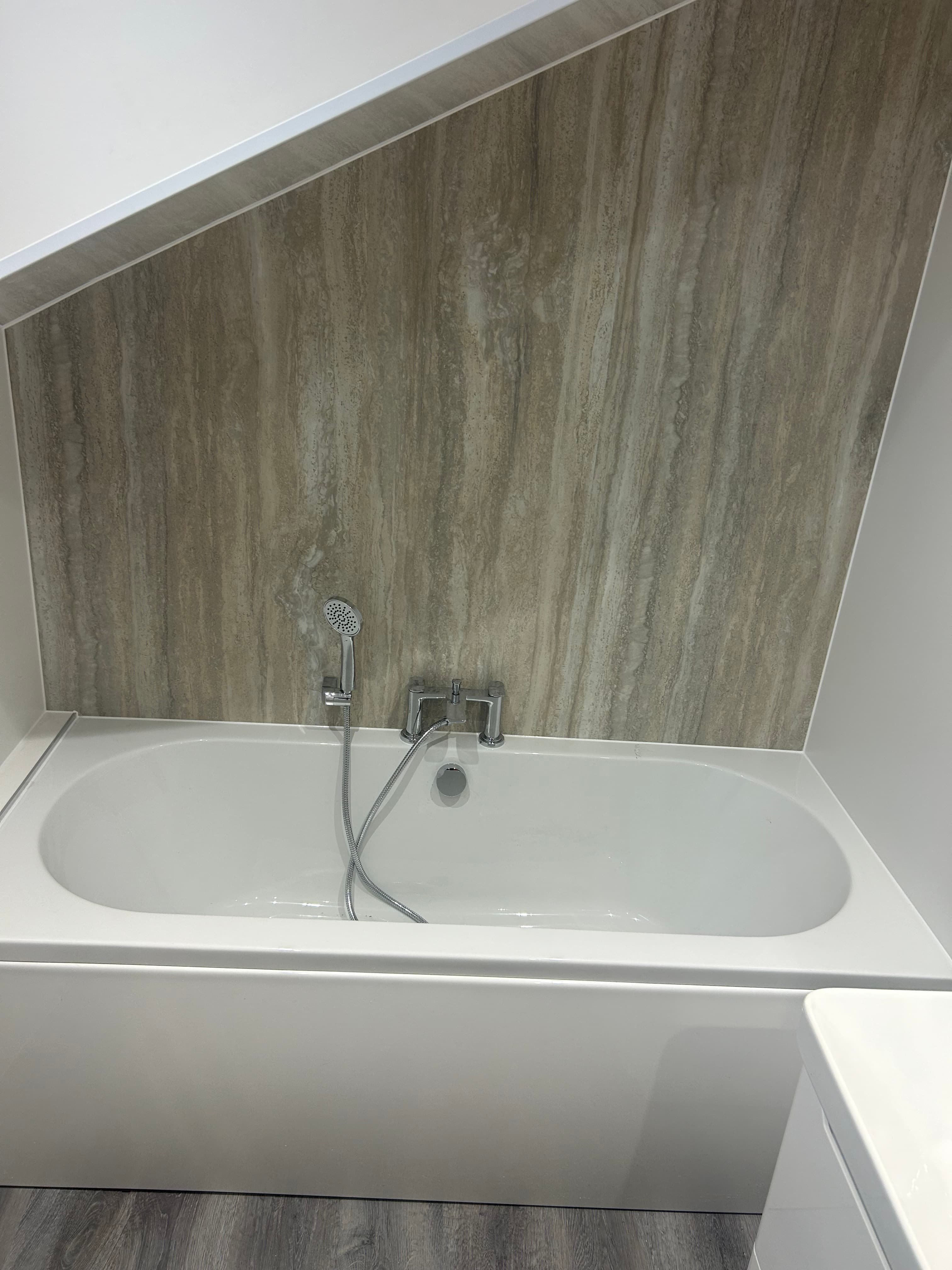 Bathroom - IdealBathrooms.im project image